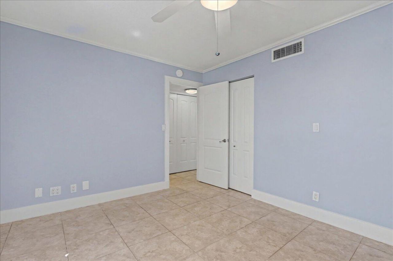 765 Jeffery Street, Unit 1-301, Boca Raton, FL 33487 Photo