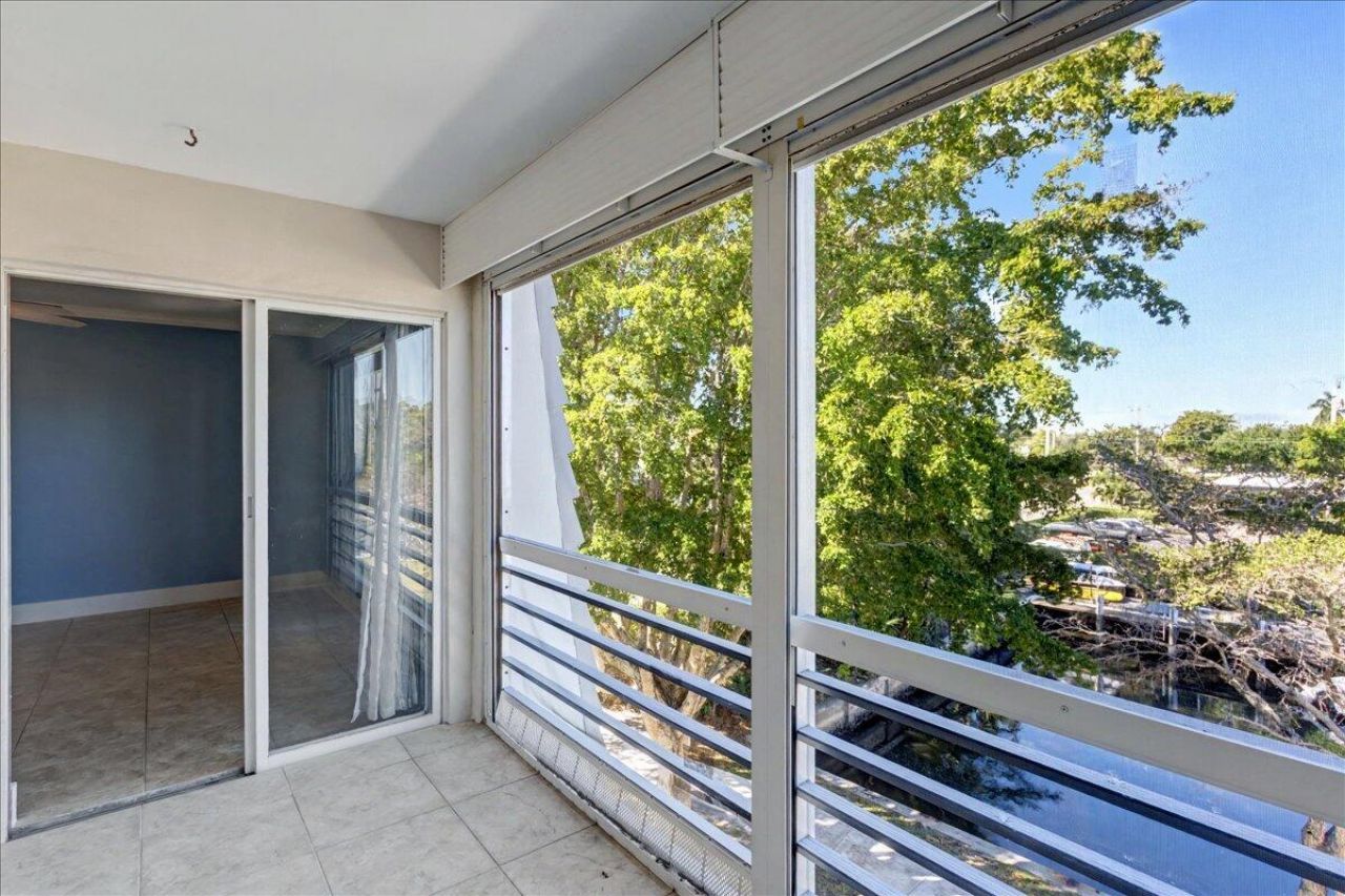 765 Jeffery Street, Unit 1-301, Boca Raton, FL 33487 Photo