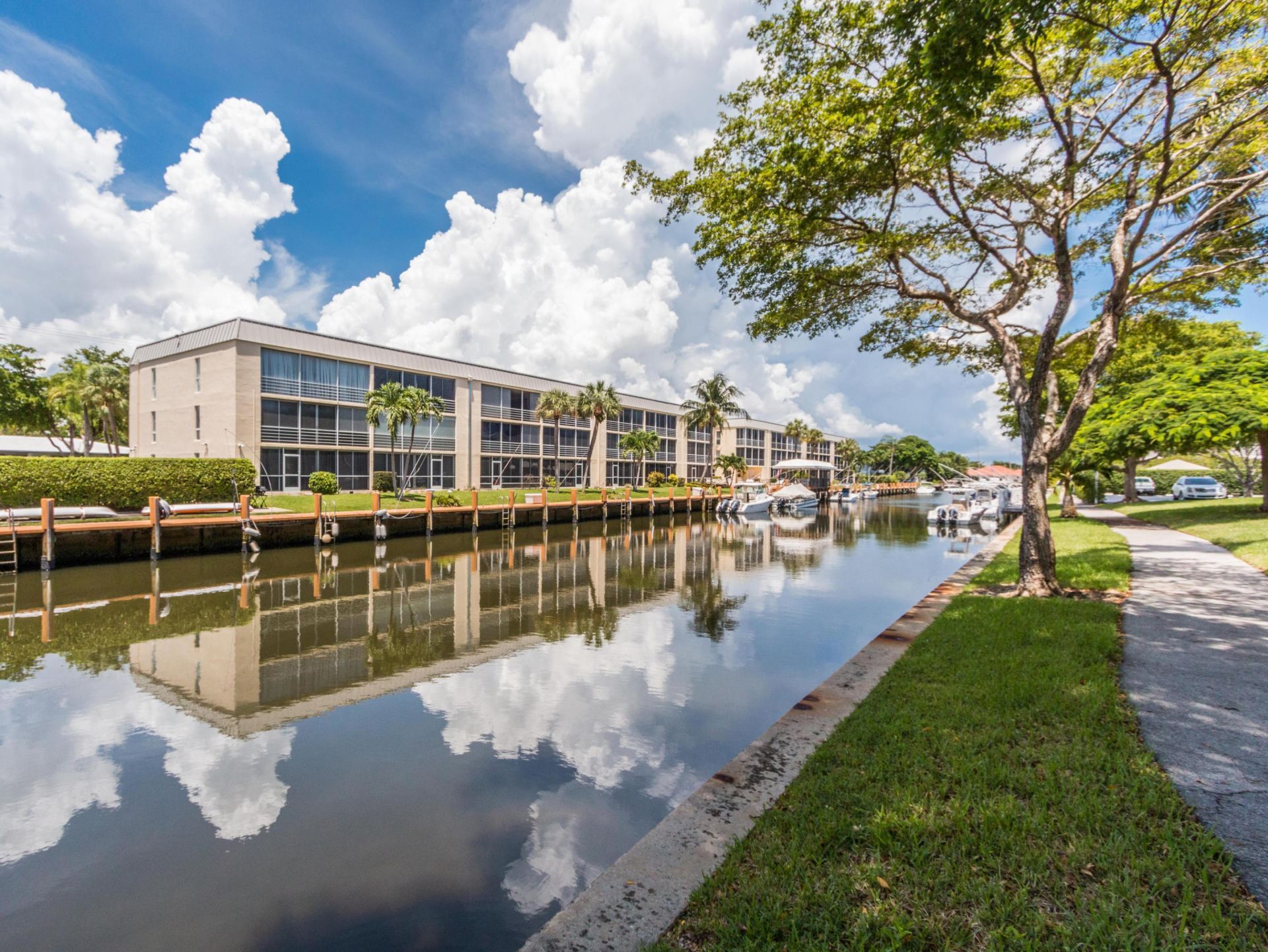 765 Jeffery Street, Unit 1-301, Boca Raton, FL 33487 Photo