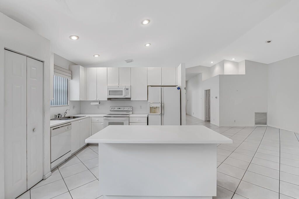 9624 Honeybell Circle, Boynton Beach, FL 33437 Photo