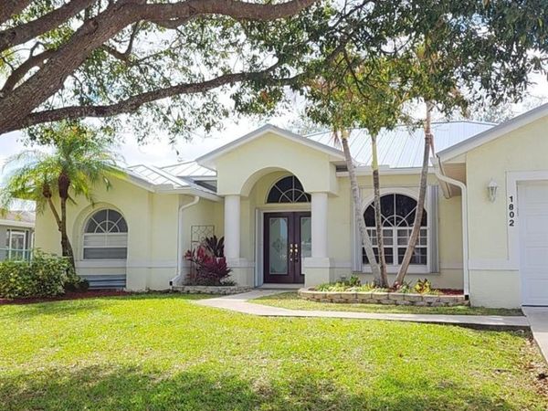 1802 SW Monterrey Ln, Port St Lucie, FL 34953