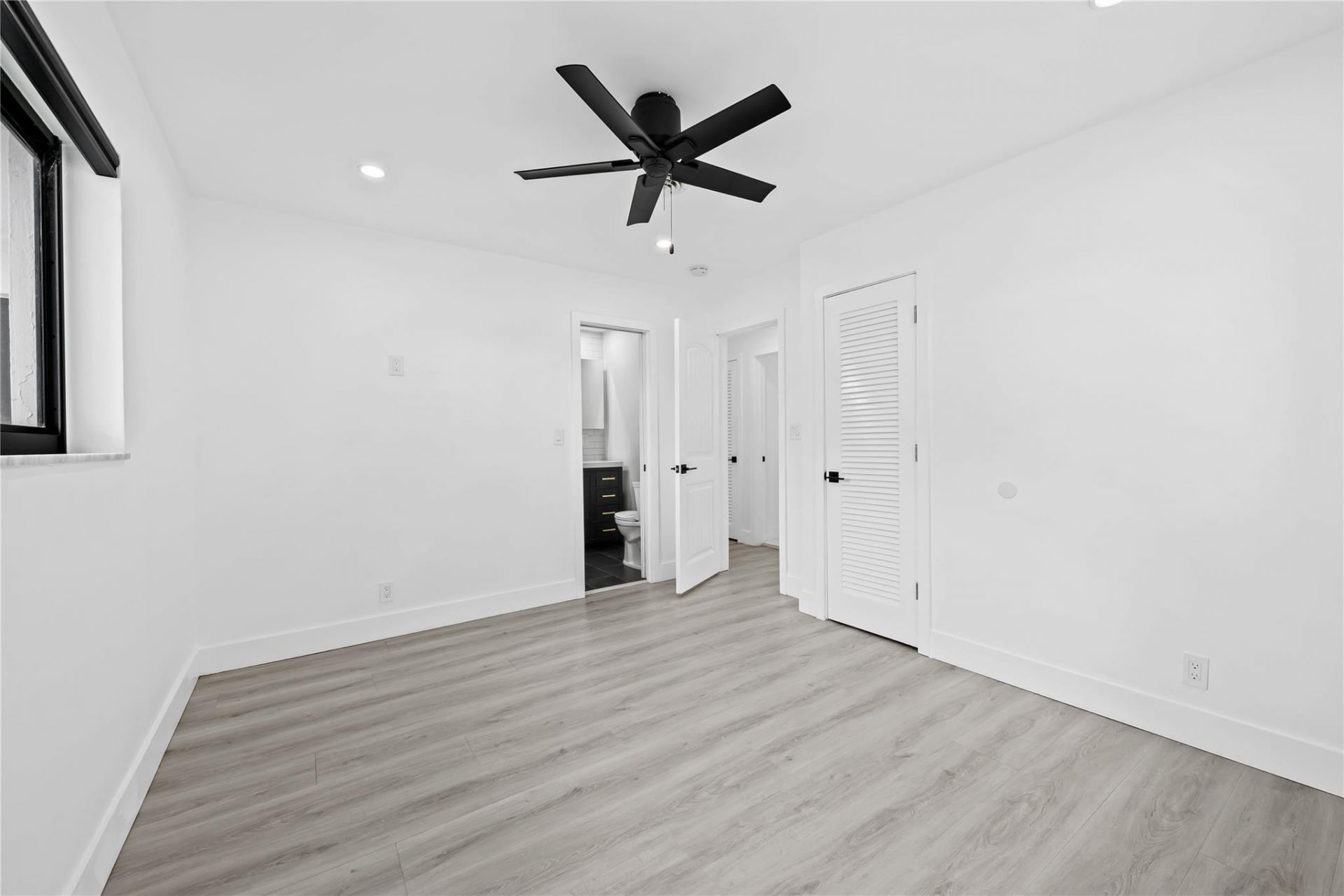 2634 NW 52nd Ct, Fort Lauderdale, FL 33309 Photo