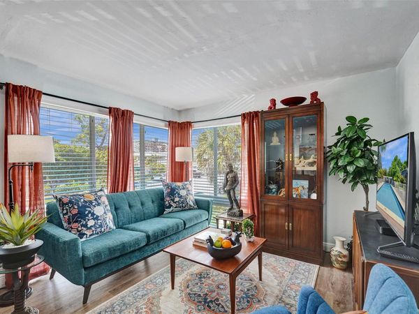 1055 SE 15th St, Unit 14C, Fort Lauderdale, FL 33316