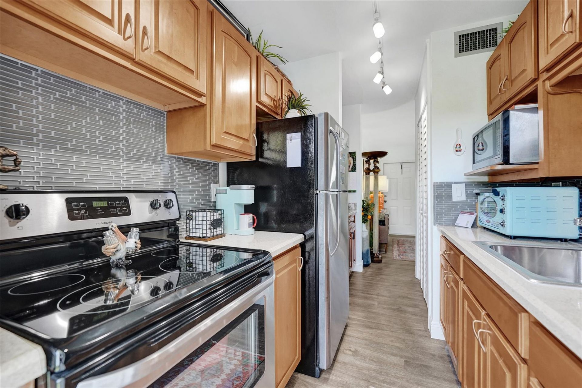 1055 SE 15th Street, Unit 14C, Fort Lauderdale, FL 33316 Photo