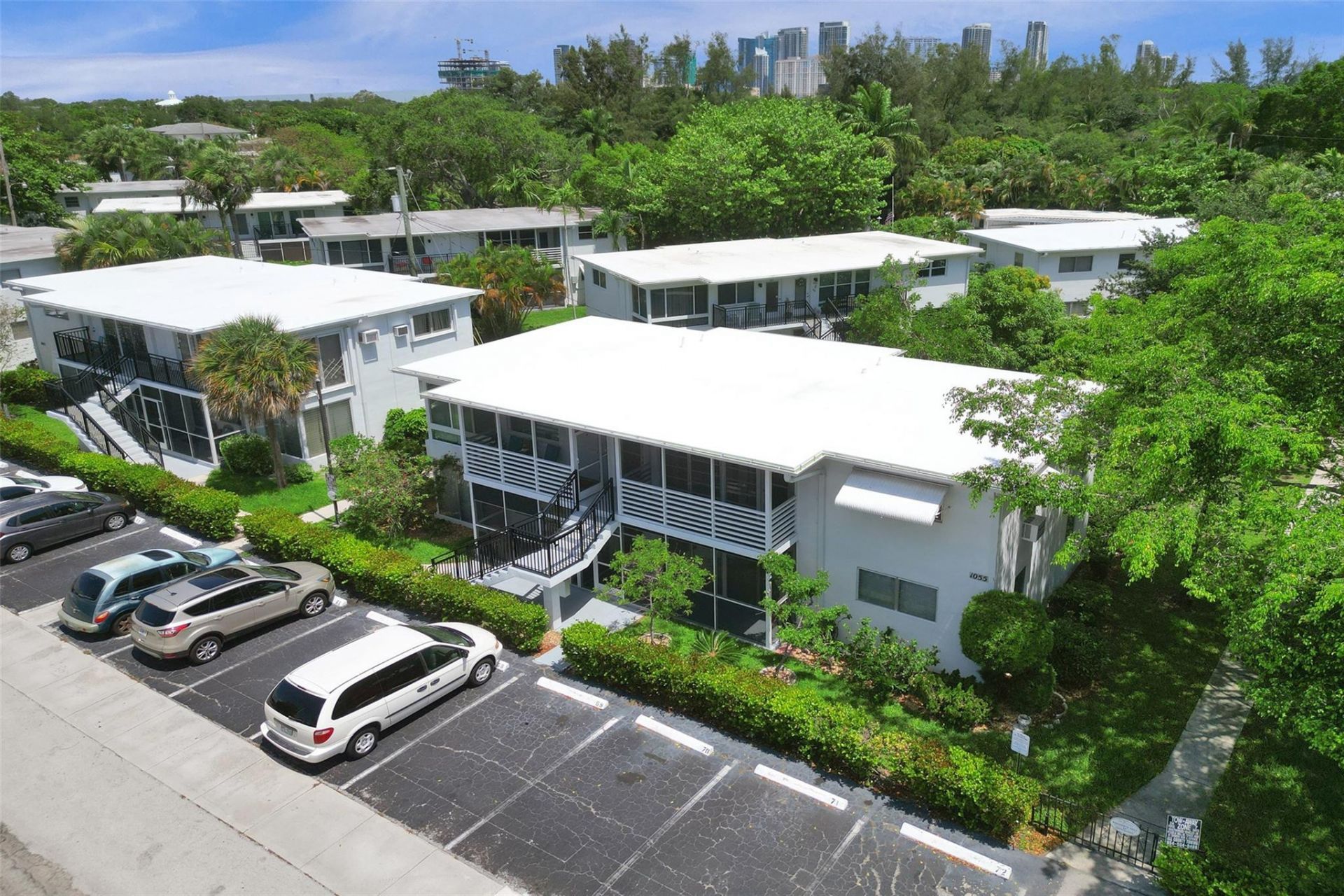 1055 SE 15th Street, Unit 14C, Fort Lauderdale, FL 33316 Photo