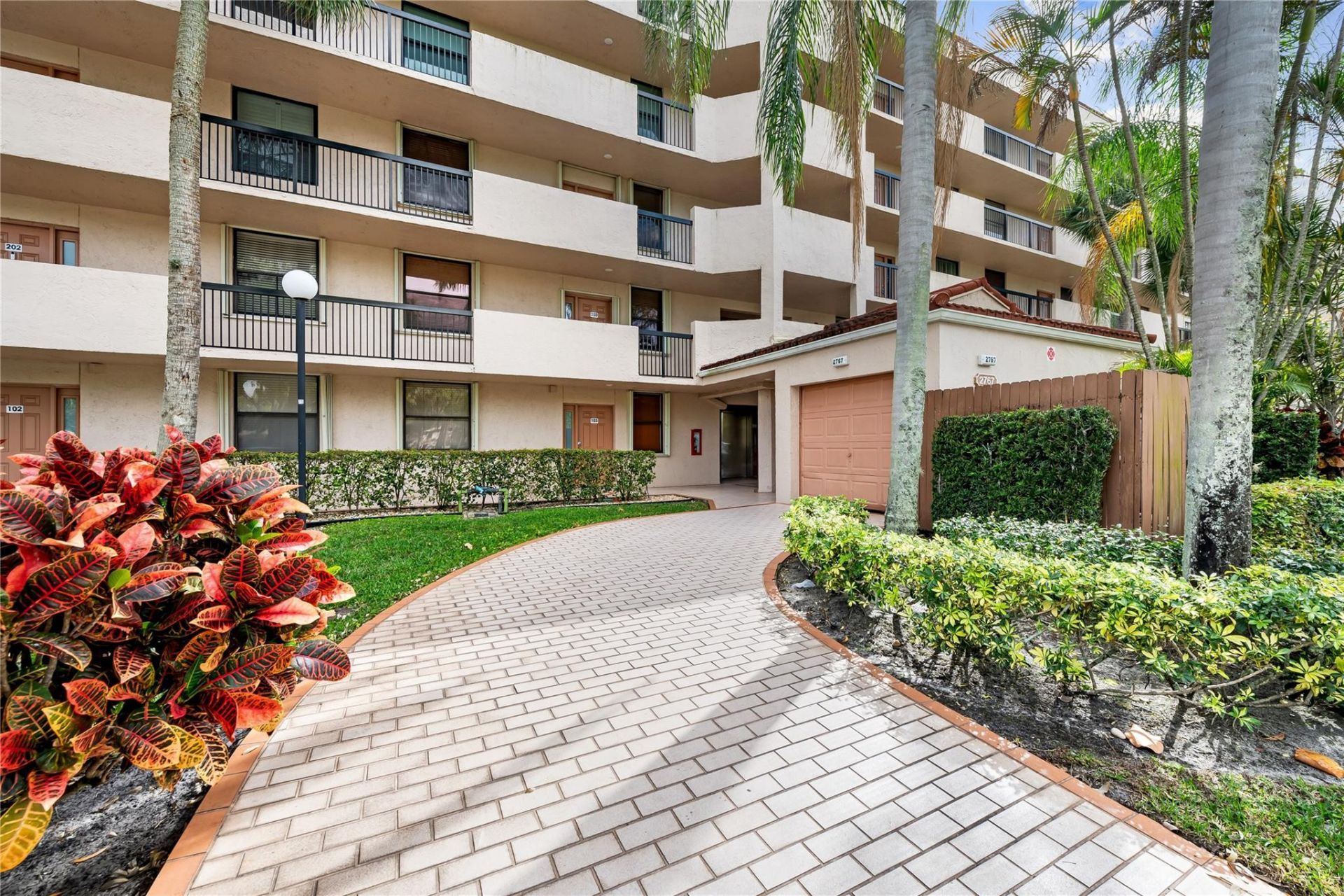 2767 Carambola Circle, Unit 402, Coconut Creek, FL 33066 Photo