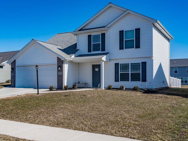3739 Victoria Lakes Court, New Haven, IN 46774