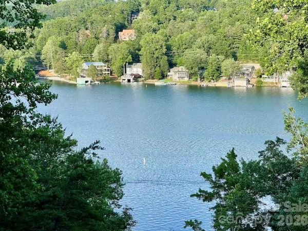 155 Quail Cove Boulevard, Lake Lure, NC 28746