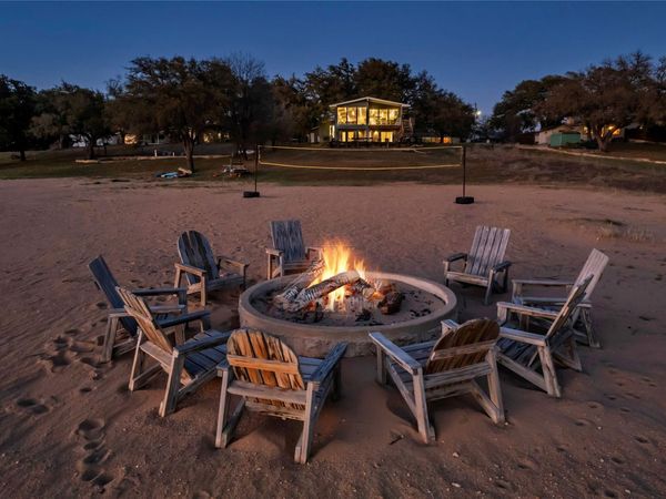 4306 River Oaks DR, Kingsland, TX 78639