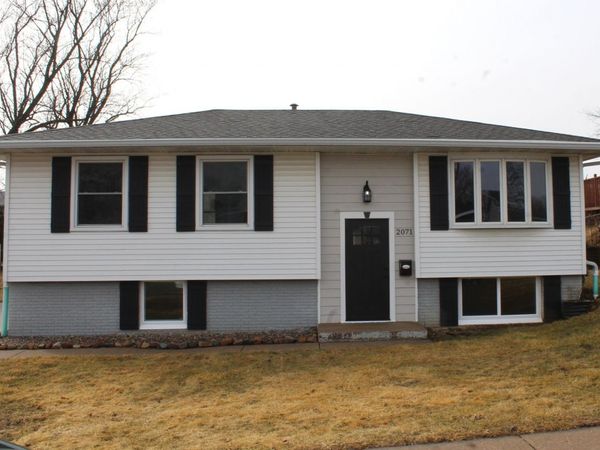 2071 Ellen Street, Dubuque, IA 52002