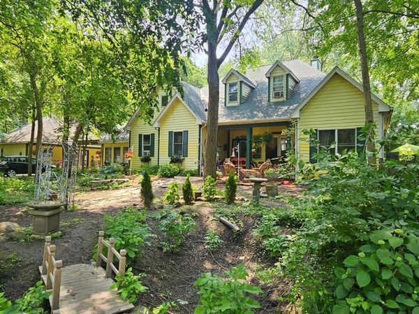 2S720 Nelson Lake Road , Batavia, IL 60510