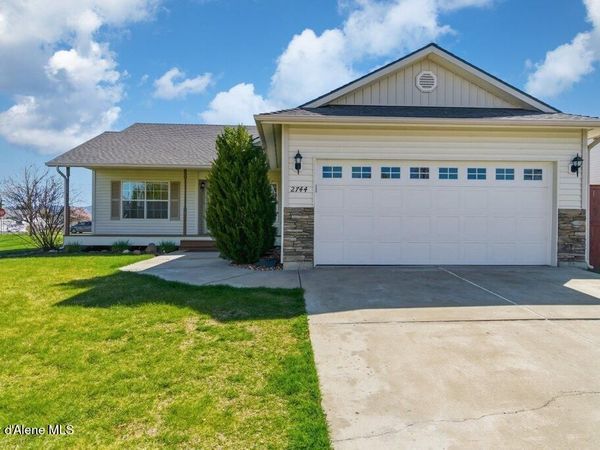 2744 N Alfalfa Loop, Post Falls, ID 83854