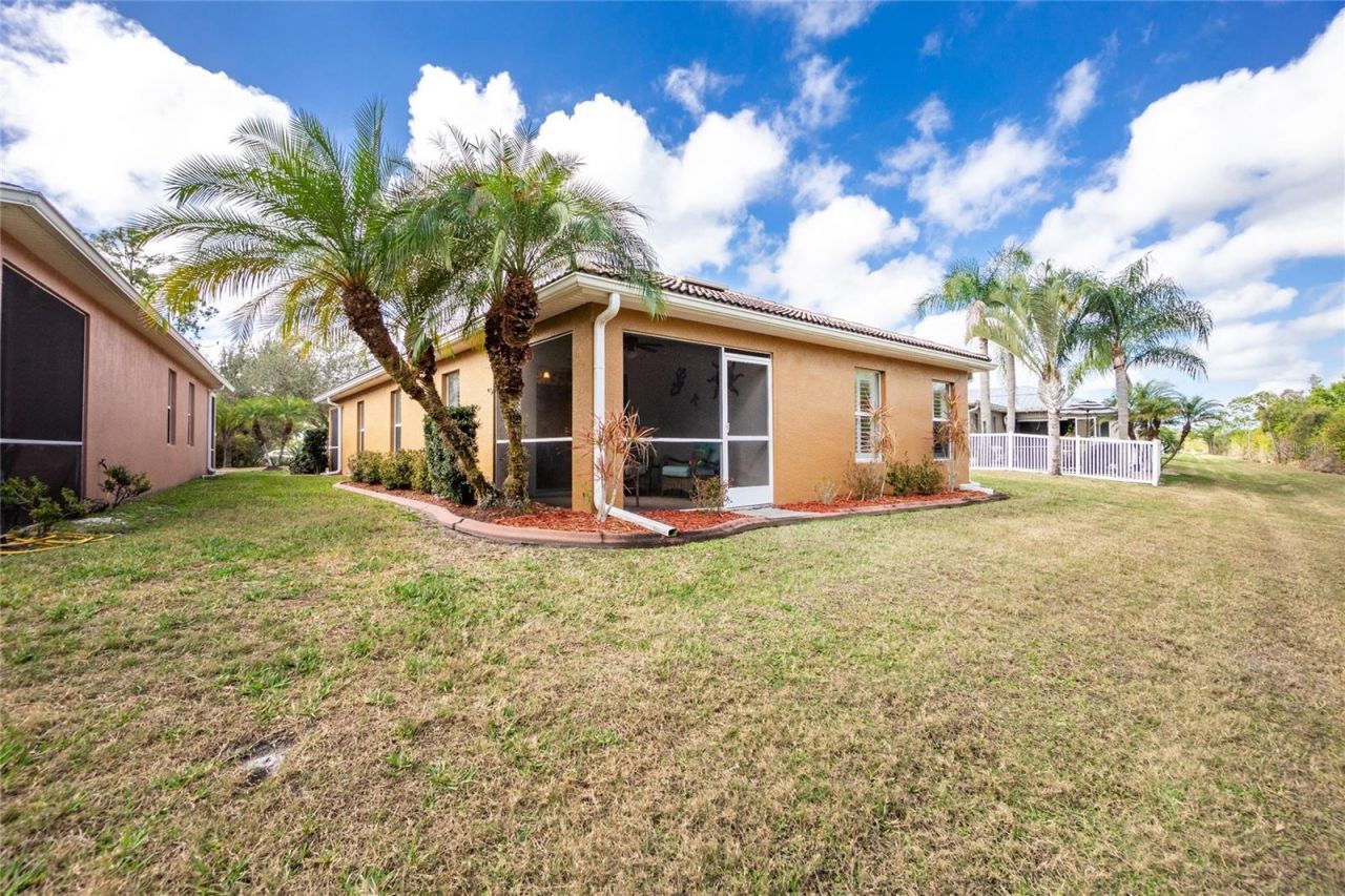 13136 SW Pembroke Circle N, Lake Suzy, FL 34269 Photo