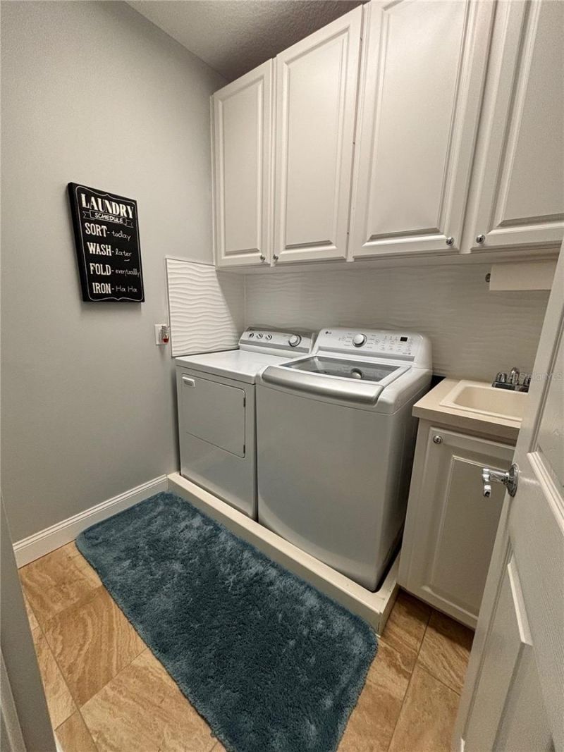 7753 Bergamo Avenue , Sarasota, FL 34238 Photo