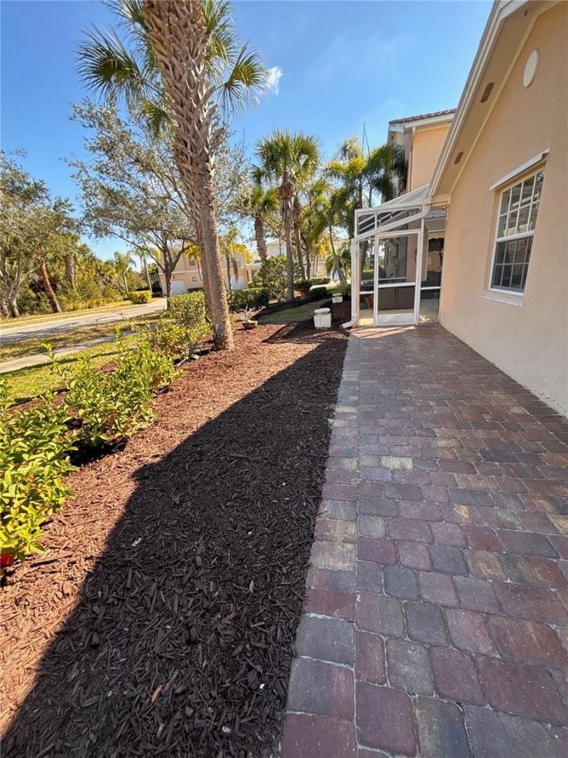 7753 Bergamo Avenue , Sarasota, FL 34238 Photo