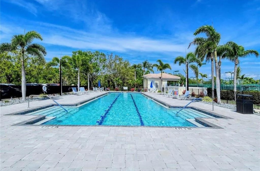 7753 Bergamo Avenue , Sarasota, FL 34238 Photo