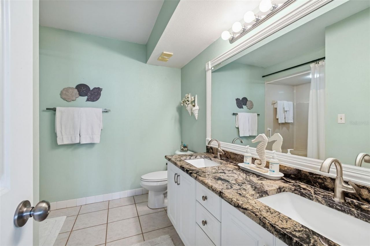 5801 Bahia Del Mar Circle, Unit 114, Saint Petersburg, FL 33715 Photo