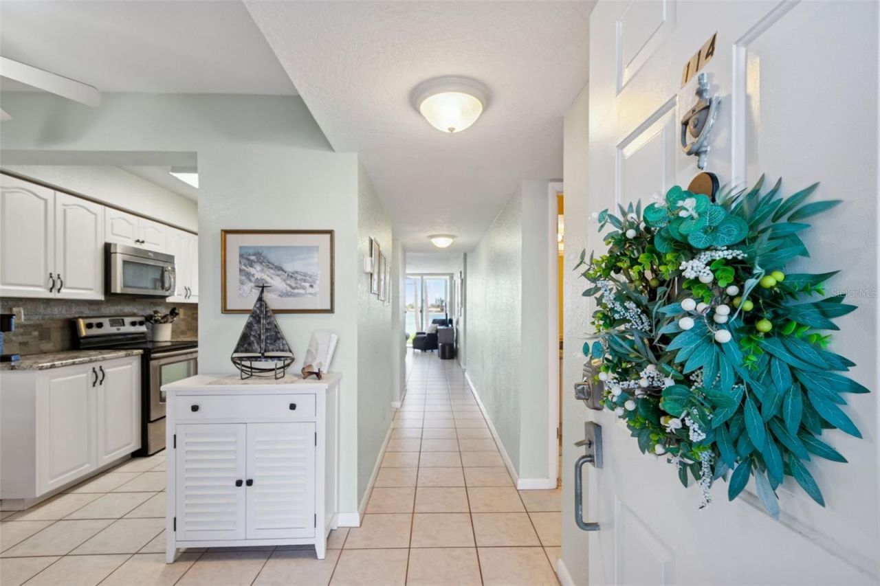 5801 Bahia Del Mar Circle, Unit 114, Saint Petersburg, FL 33715 Photo