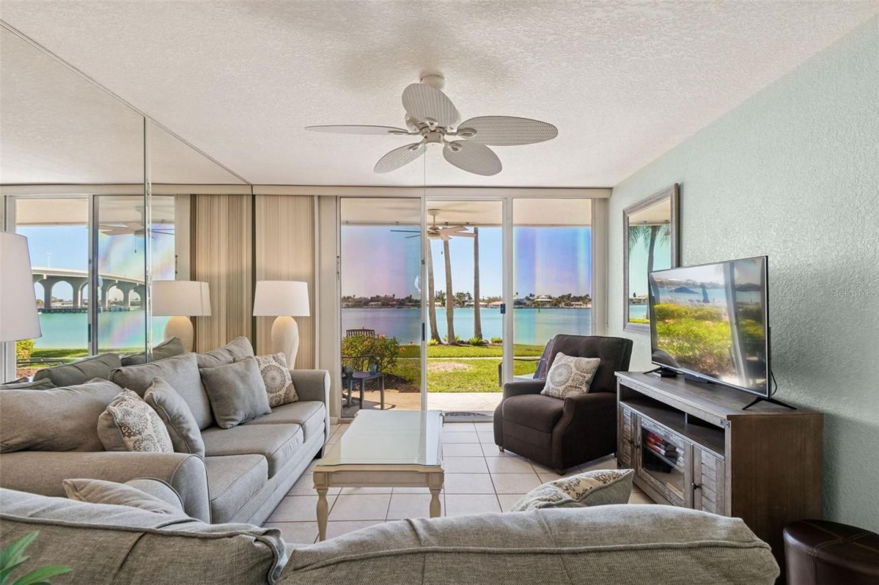 5801 Bahia Del Mar Circle, Unit 114, Saint Petersburg, FL 33715 Photo