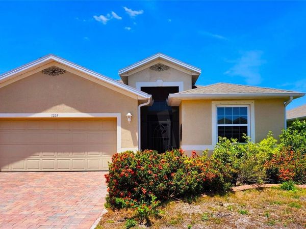 5229 CANYONLAND WAY , VENICE, FL 34293