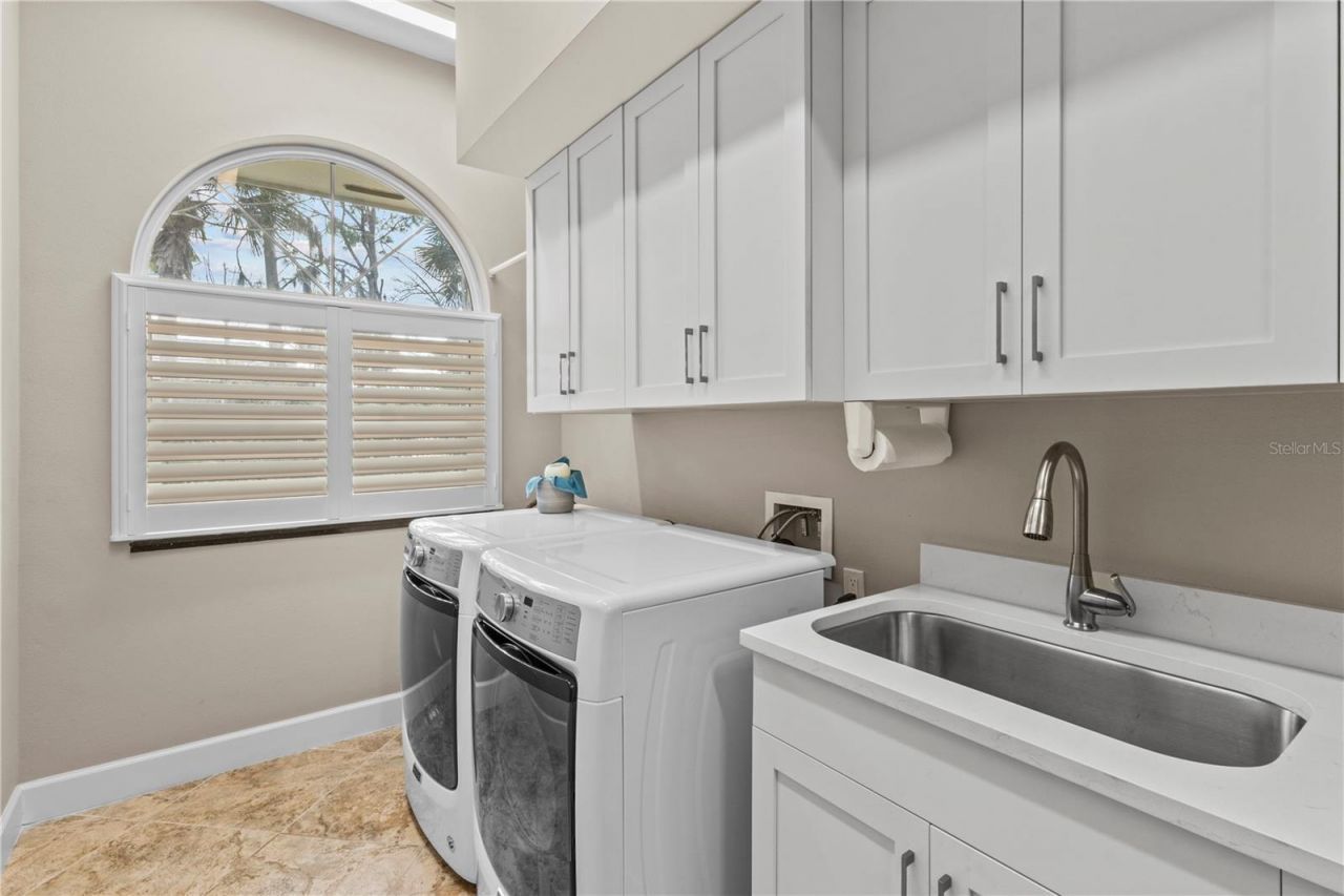 1 N Cayman Isles Boulevard , Englewood, FL 34223 Photo