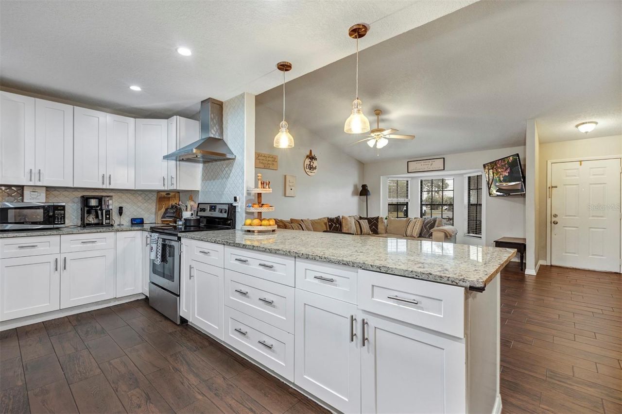 1548 Bowmans Trail , Lakeland, FL 33809 Photo