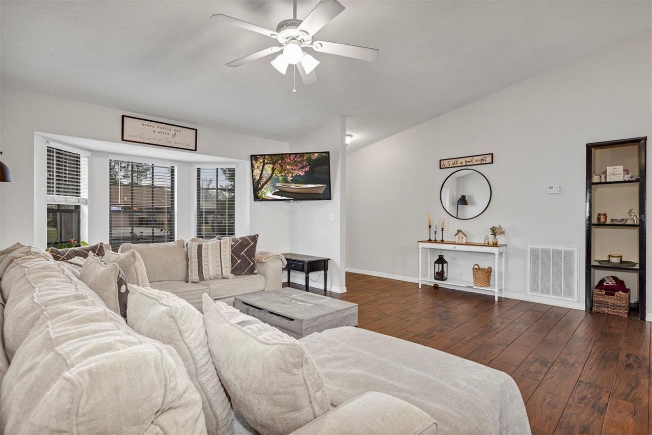 1548 Bowmans Trail , Lakeland, FL 33809 Photo