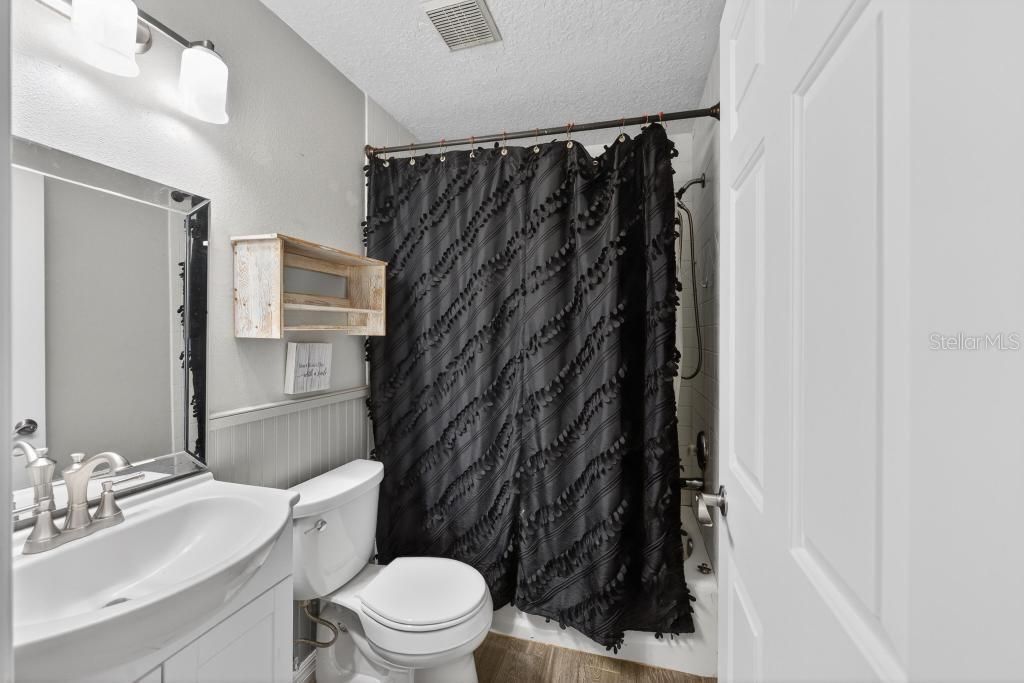 42210 W Lakeview Drive , Altoona, FL 32702 Photo