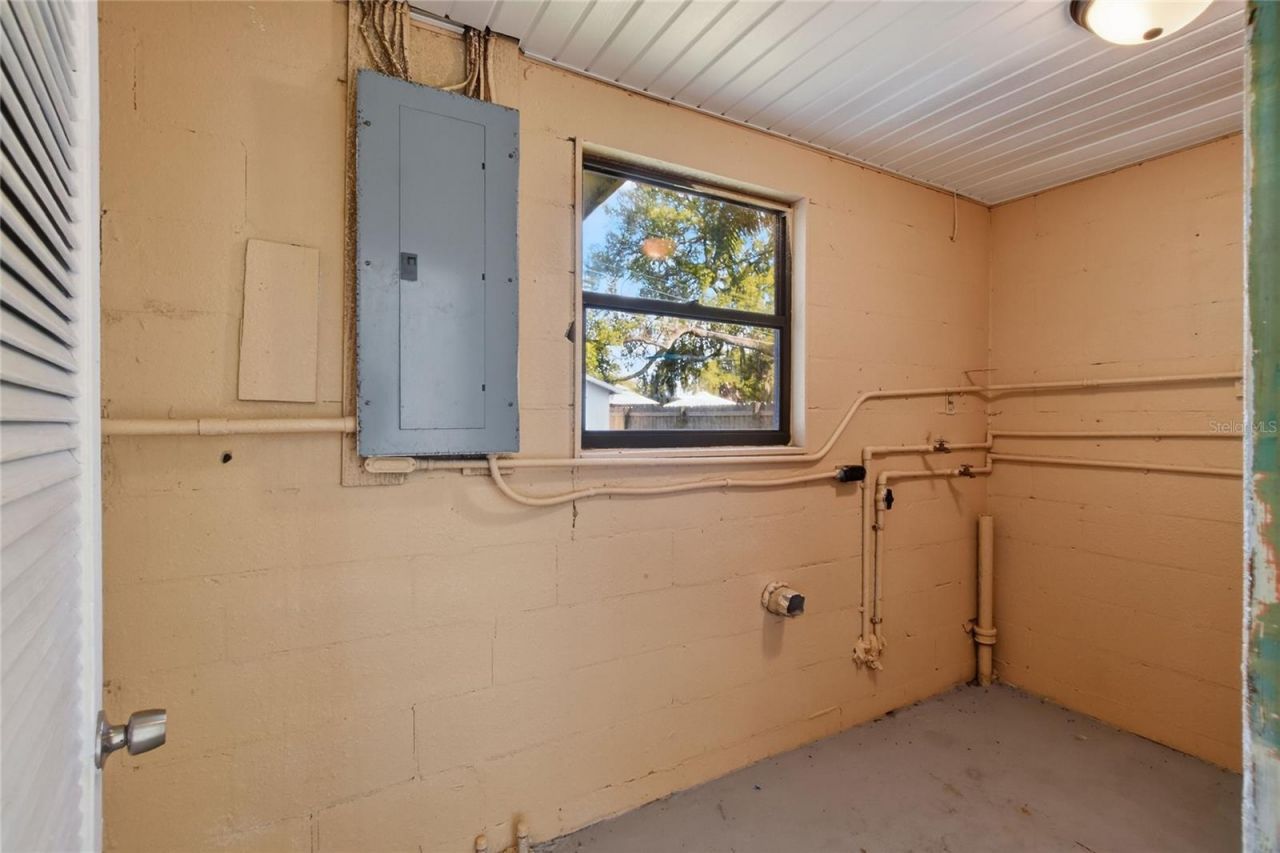 1229 Rawls Drive , Lakeland, FL 33801 Photo