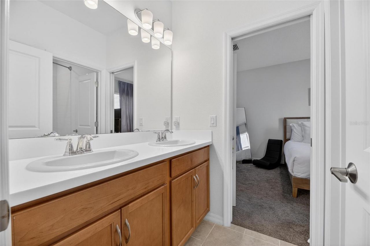 5810 Fieldmoor Court, Palmetto, FL 34221 Photo