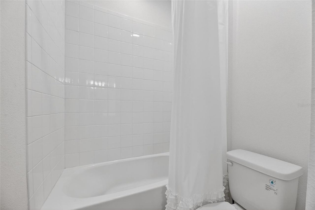 5810 Fieldmoor Court, Palmetto, FL 34221 Photo