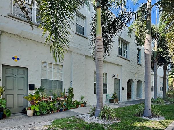 2305 W TEXAS AVENUE, Unit 7, TAMPA, FL 33629