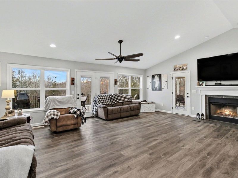 575 Claiborne Drive, Dry Ridge, KY 41035 Photo 3