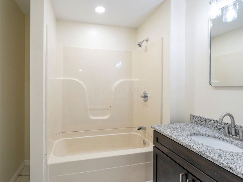 6631 Fascination Way, Hillsboro, OH 45133 Photo 16