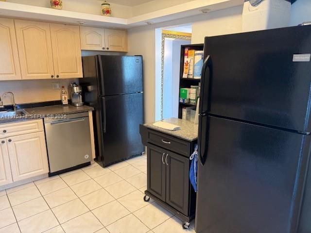 3180 S Ocean Dr, Unit 201, Hallandale Beach, FL 33009 Photo