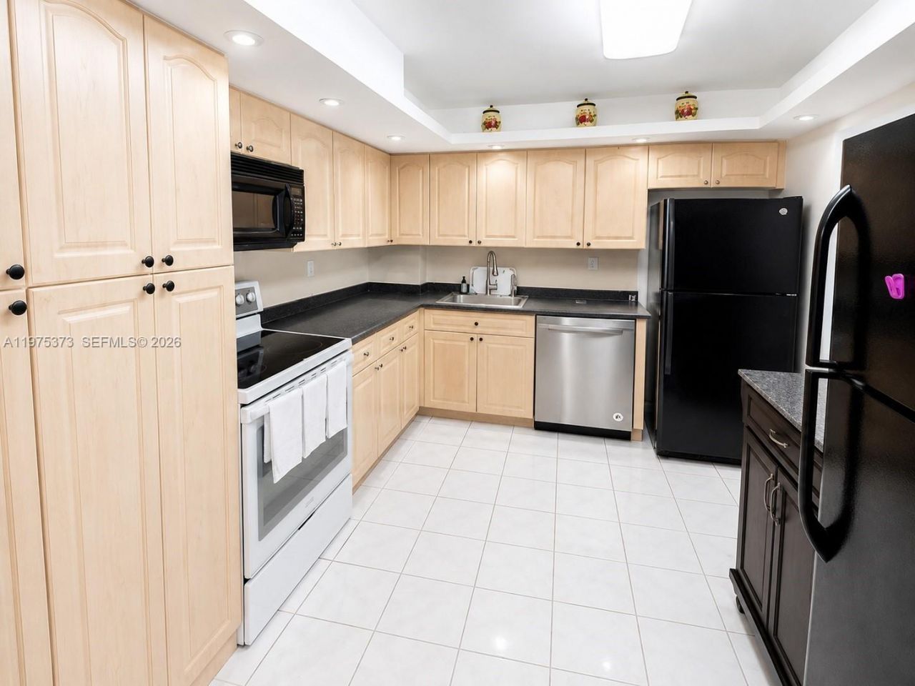 3180 S Ocean Dr, Unit 201, Hallandale Beach, FL 33009 Photo