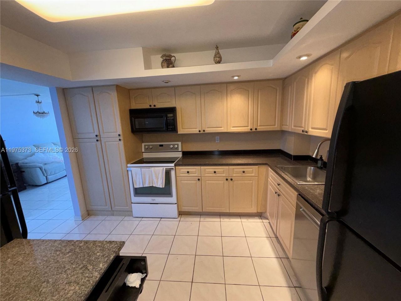 3180 S Ocean Dr, Unit 201, Hallandale Beach, FL 33009 Photo