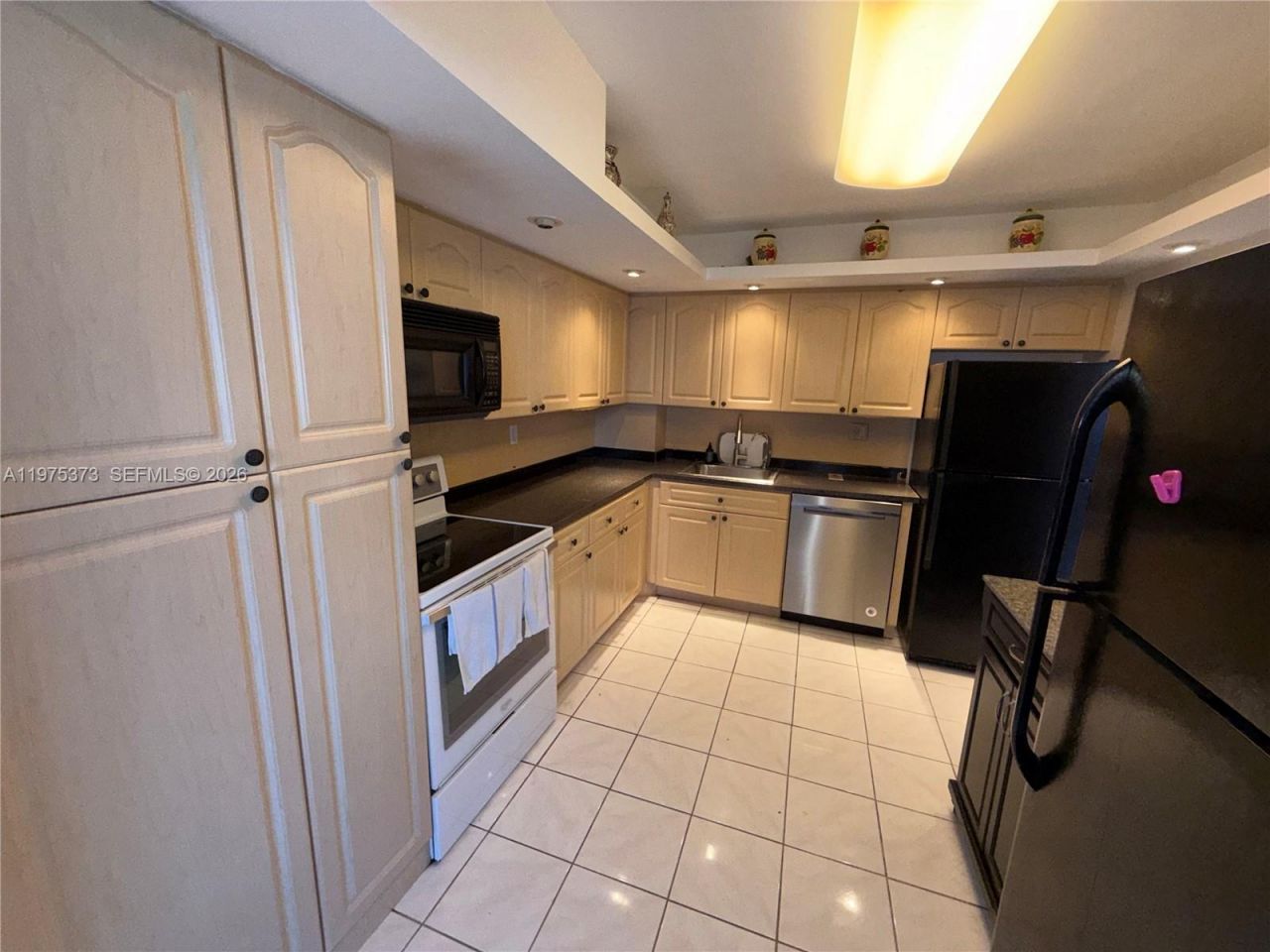 3180 S Ocean Dr, Unit 201, Hallandale Beach, FL 33009 Photo