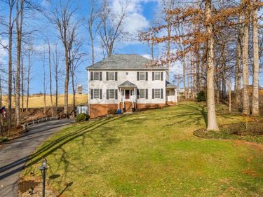 1068 Hidden Creek Way, Forest, VA 24551