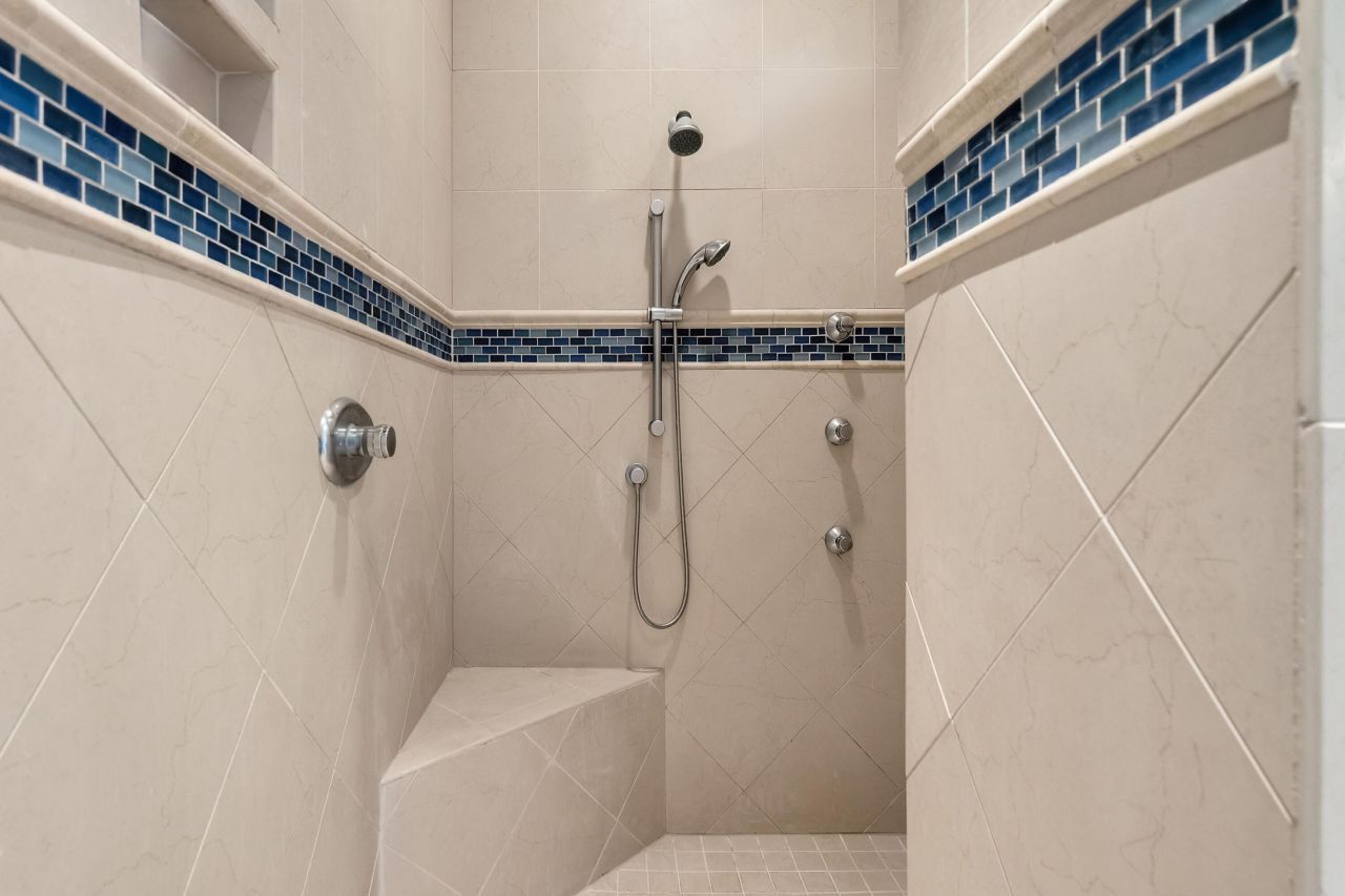 6411 China Back Lane Photo 25