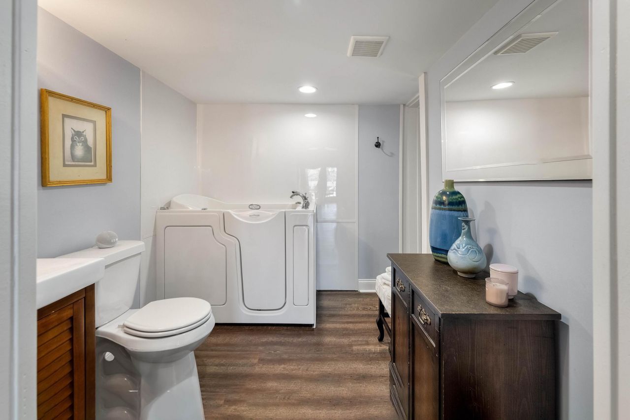 6411 China Back Lane Photo 48