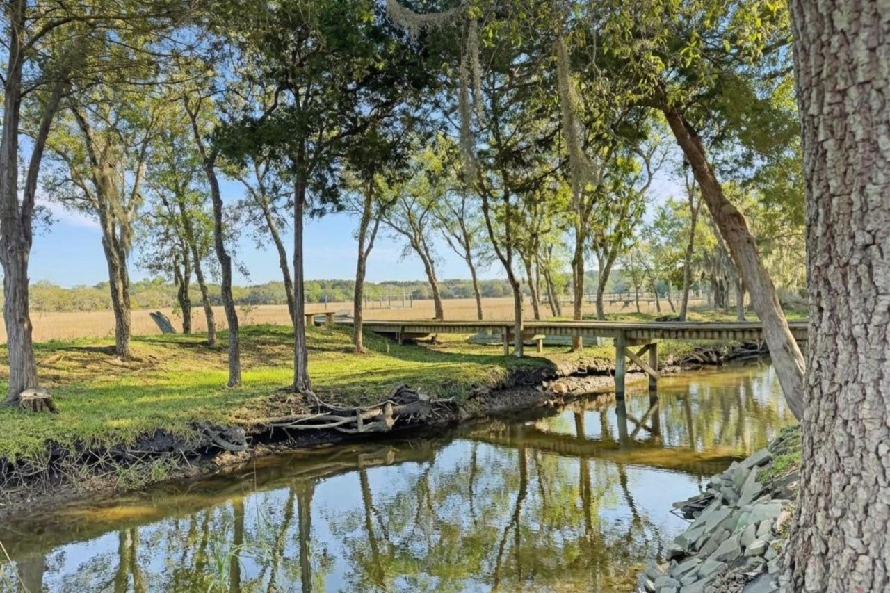 6411 China Back Lane Photo 52