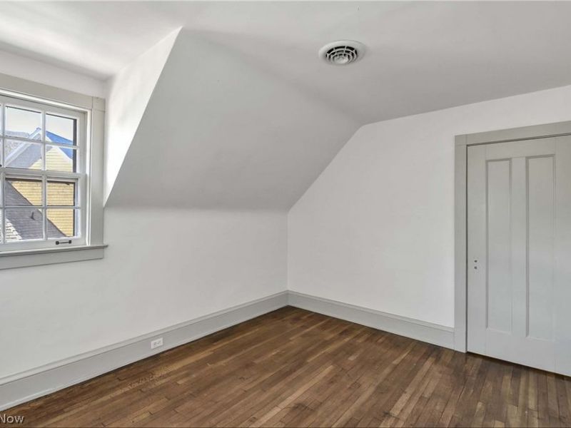 10 E Hanna Lane, Bratenahl, OH 44108 Photo 25