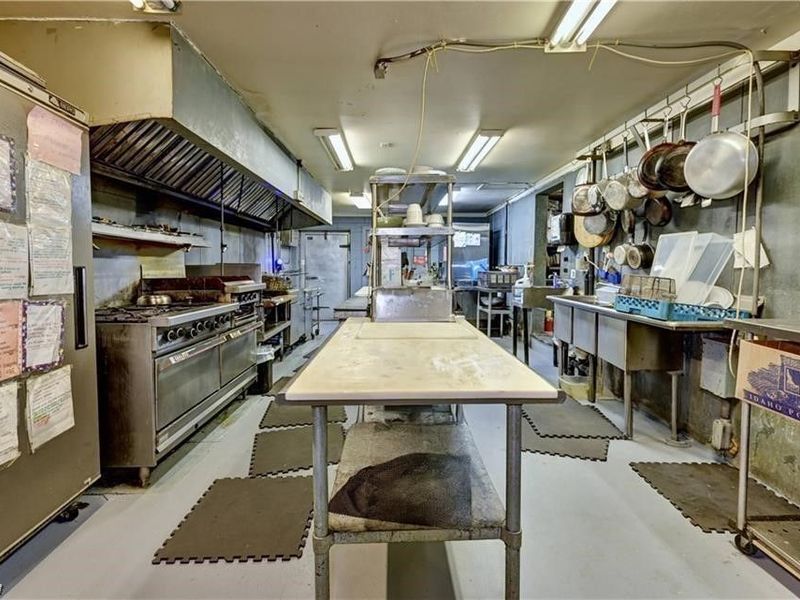 131 N Wooster, Strasburg, OH 44680 Photo 3