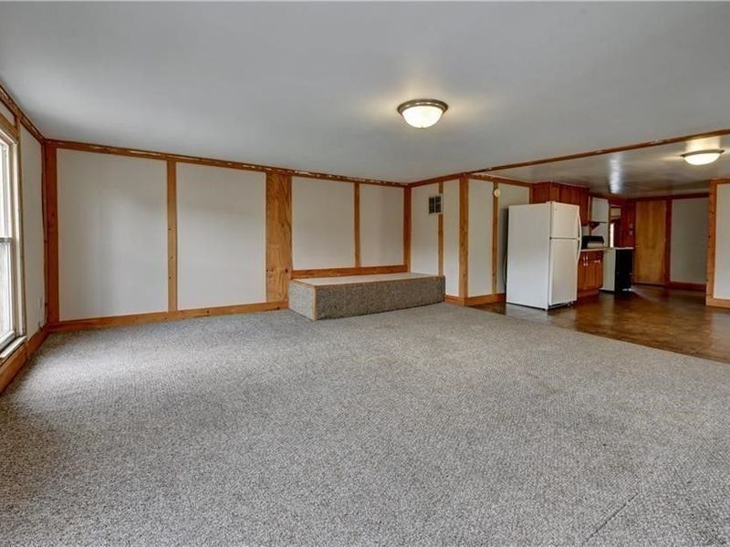 131 N Wooster, Strasburg, OH 44680 Photo 7