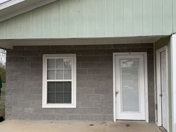 126 N Oak St , Hohenwald, TN 38462