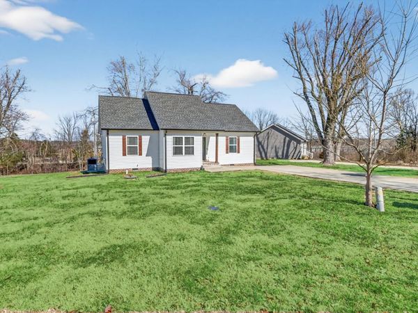 2048 Wilson Ln, Goodlettsville, TN 37072