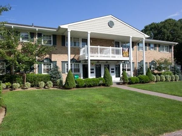 111 College Road , Unit 08-A, Selden, NY 11784