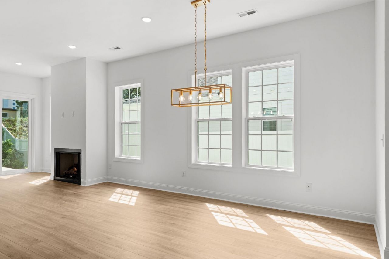 2247 Sand Dunes Dr. Photo 13