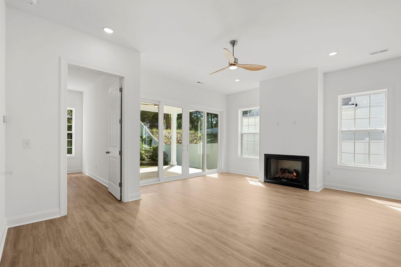 2247 Sand Dunes Dr. Photo 14